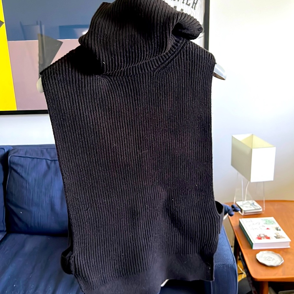 Anthropologie one size turtleneck vest. Never worn.